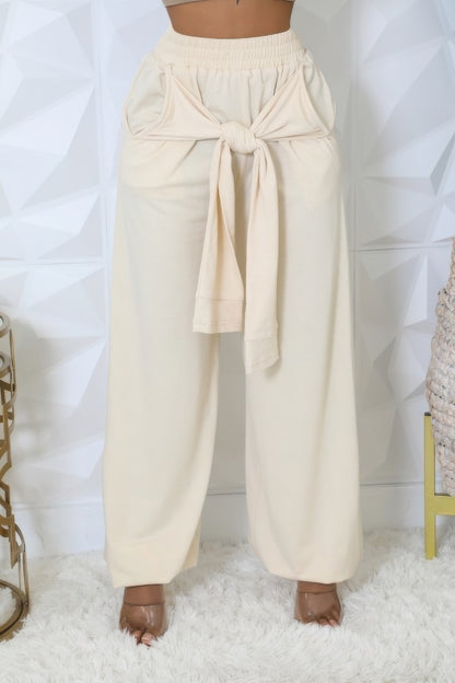 High-waisted Stretch Pants, designed for comfort and style