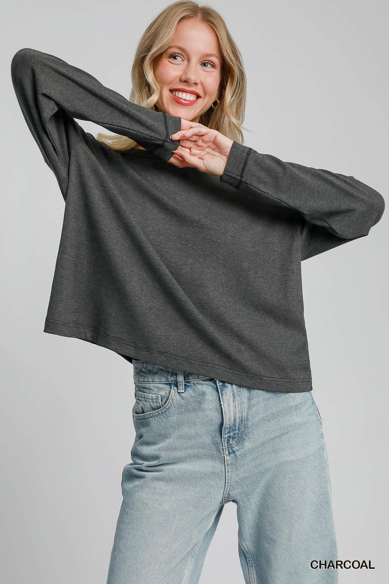 Soft Stretch Basic Top, a Versatile Wardrobe Staple