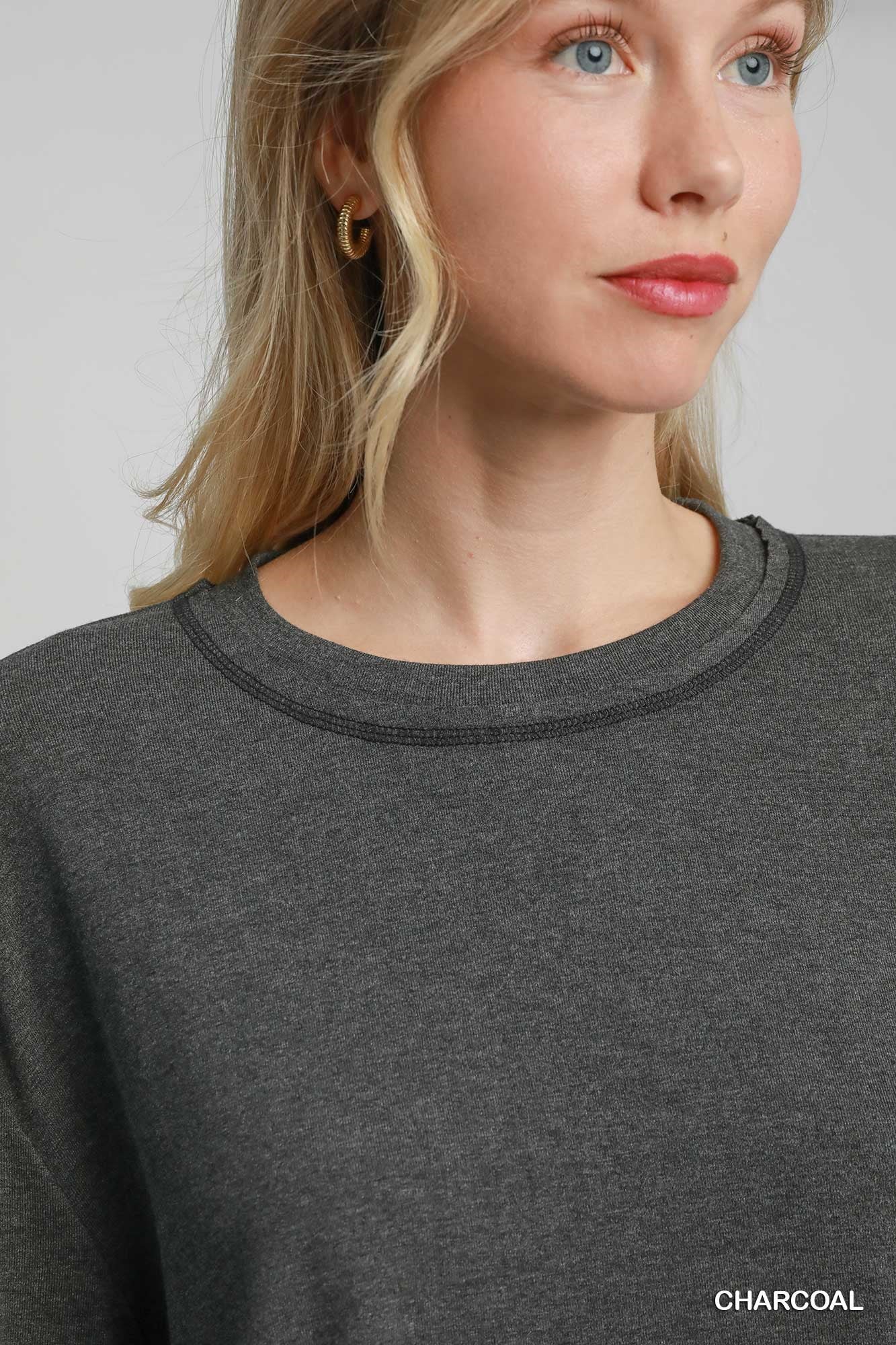 Soft Stretch Basic Top, a Versatile Wardrobe Staple